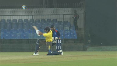 Suyash Prabhudessai's 48* (22)