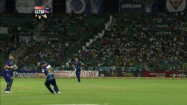 M18: RR vs OT –  Stuart Binny c BB McCullum b Wagner