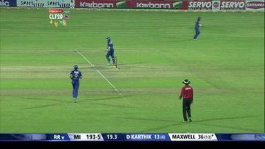 M23: RR vs MI –  Glenn Maxwell Run Out