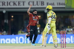 Beauty! Mohd. Shami says hello with a perfect delivery