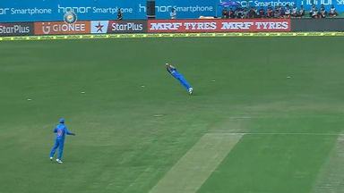 IND vs NZ 2016, 1st ODI: Umesh Yadav plucks one out of thin air