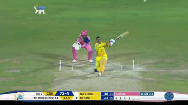 M25: RR vs CSK – MS Dhoni Six