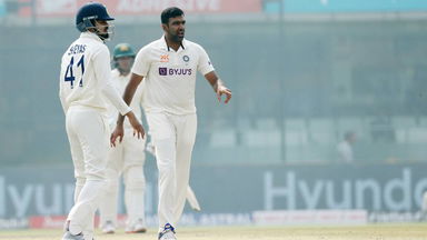 Double Treat: Ashwin gets Labuschagne and Smith in one over