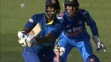 2ND ODI: IND vs SL – Thisara Perera Six