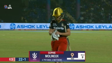 M19 - MI vs RCB: Sophie Molineux Wicket