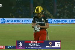 M19 - MI vs RCB: Sophie Molineux Wicket