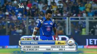 M51: MI vs KKR – Parthiv Patel Wicket