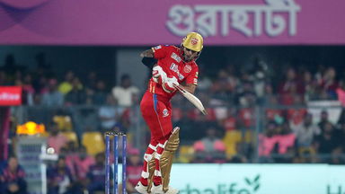 4 X 2: Shikhar Dhawan gets into groove with consecutive well-placed fours