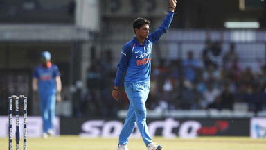 IND vs AUS 2017, 3rd ODI: Fall of wickets