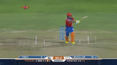 M39: RPS vs GL – Brendon McCullum Six