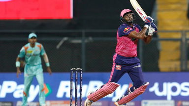 Offie vs offie: Ashwin tonks Gowtham for 2 sixes