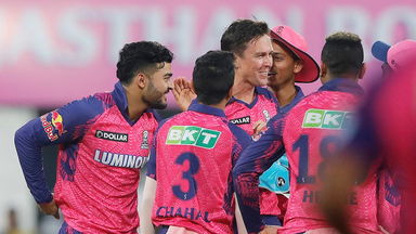 2 in 2: Samson's brilliant catch & Boult's superb inswinger rock DC early