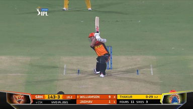 M23: CSK vs SRH – Kane Williamson Six