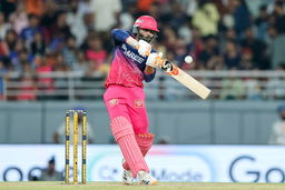 STEADY AS A ROCK! Ravindra Jadeja's crucial 45*(35)