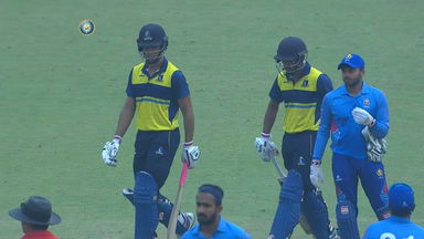 Karnataka edge out Bengal in Super Over