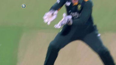 5TH ODI: IND vs SA – Bhuvneshwar Kumar Wicket