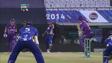 M16: HOB vs BT –  Ben Dunk Wicket