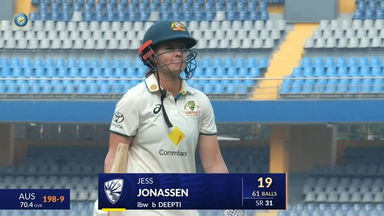IND-W vs AUS-W 2023-24, 1st Test: Jess Jonassen Wicket