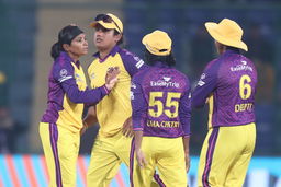 Superb Arm Ball! Gayakwad gets the crucial wicket of Nat Sciver-Brunt