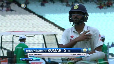 India VS NZ 2016, 2nd Test day 2 - Bhuvneshwar Kumar Wicket