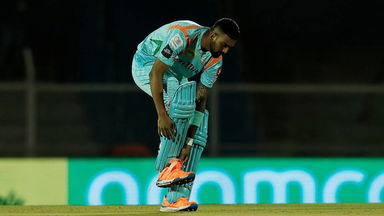 Oh Shoe(t) - KL Rahul loses footwear midway