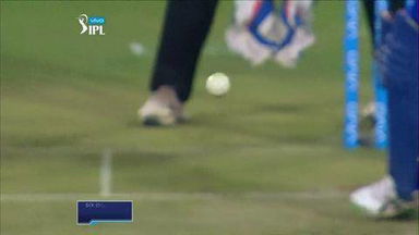 M12: SRH vs MI – Ambati Rayudu Six