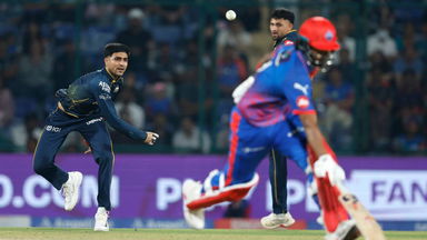 Bad Luck: Shubman Gill's direct hit ends up costing 5 extra runs