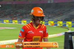 Wicket: Match 19, Gujarat Giants vs Mumbai Indians, WPL 2026: Beth Mooney Wicket
