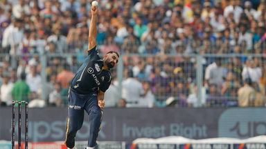 The ever-reliant Shami sparkles with 3/33
