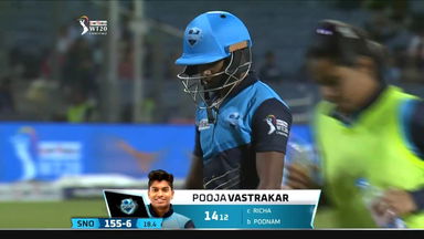 M01: Trailblazers vs Supernovas – Pooja Vastrakar Wicket