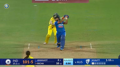 IND-W vs AUS-W 2023-24, 3rd T20I: Richa Ghosh Six