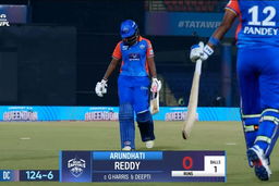 M15 - DC vs UPW: Arundhati Reddy Wicket