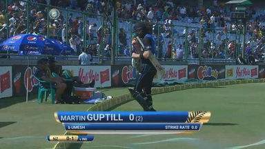 IND vs NZ 2016, 2nd ODI: Martin Guptill  Wicket
