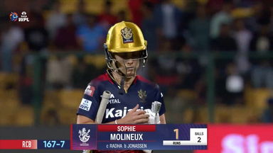 M07 - RCB vs DC: Sophie Molineux Wicket