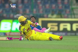 Oops! Faf and Mustafizur collide