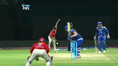 M43: MI vs KXIP – Mitchell McClenaghan Wicket