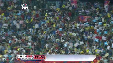 M23: DD vs RR–  Kedar Jadhav Six