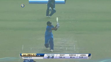 IND vs SL 2017, 2nd ODI: Rohit Sharma Six