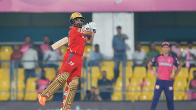 4, 4, 6, 4: Prabhsimran Singh goes berserk against KM Asif