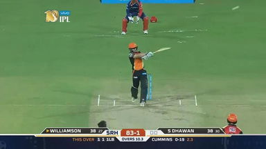 M21: SRH vs DD – Kane Williamson Six