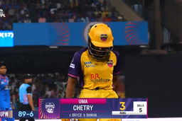 Wicket: Match 8, Delhi Capitals vs UP Warriorz, WPL 2025: Uma Chetry Wicket