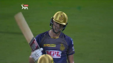 Pat Cummins smashes 53*(36)