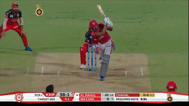 M42: RCB vs KXIP – KL Rahul Six