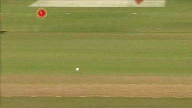 M12: RCB vs KKR – Manvinder Bisla Wicket