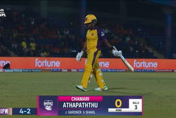 M18 - GG vs UPW: Chamari Athapaththu Wicket