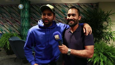 Rohit Sharma & Dinesh Karthik's fun day at the Australian Open