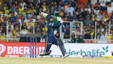 BANG: Rashid Khan's remarkable first ball six under pressure