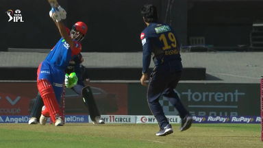 IPL 2025 M35: GT vs DC - Axar Patel Six