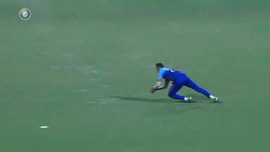Syed Mushtaq Ali Trophy 2022 SF2 : Mohit Avasthi's fine low catch to dismiss Atharva Taide