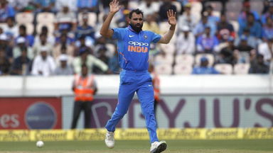 Shami's maiden first over